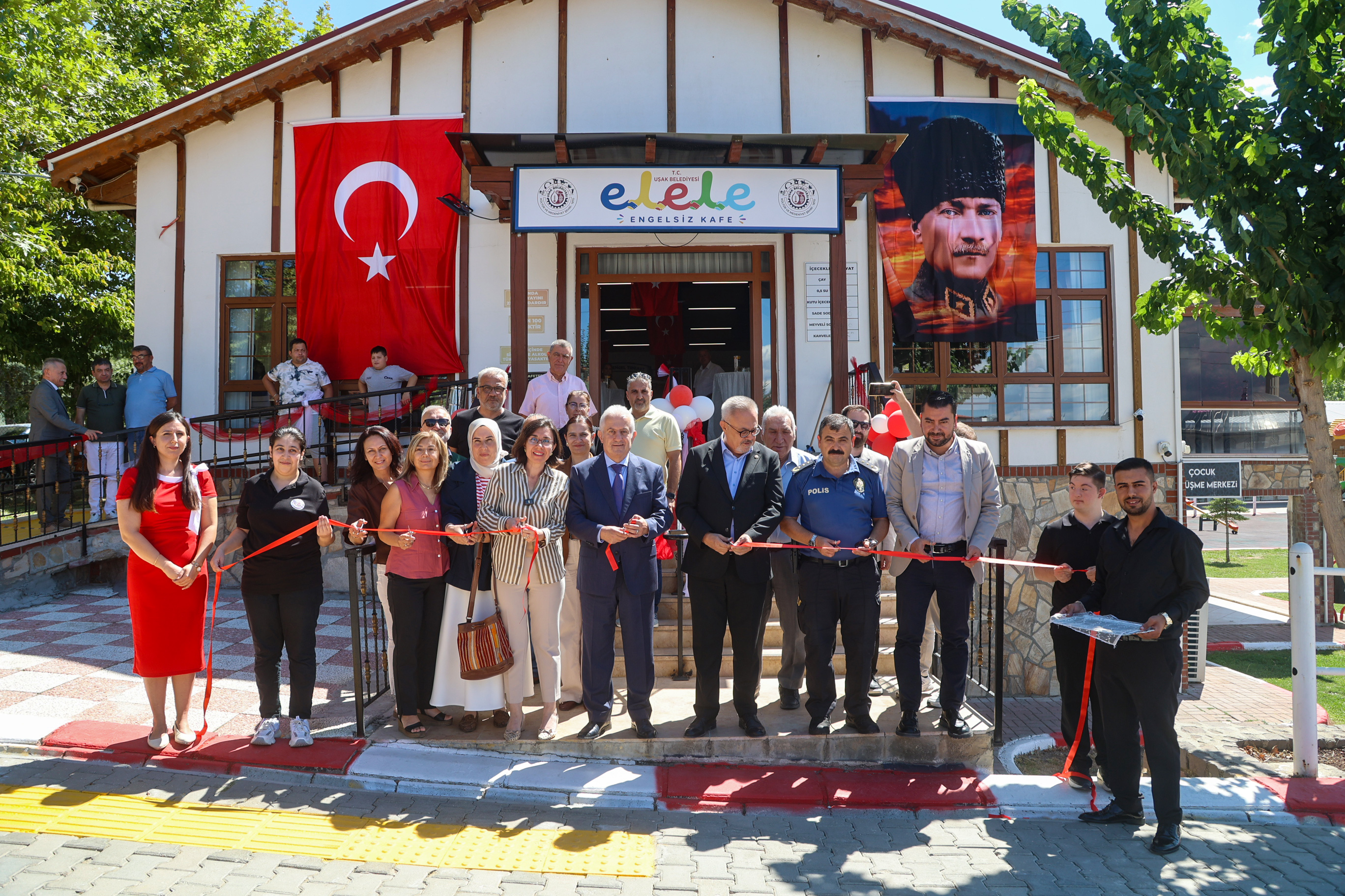 Sevginin Gücü El Ele Kafe’de Hayat Bulacak Uşak Belediyesi